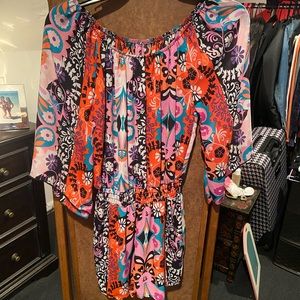 Colorful romper with pockets. Size small